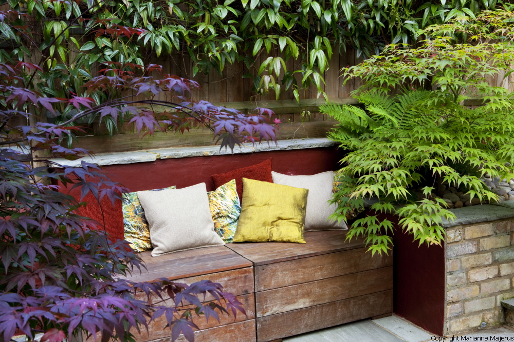 Town Garden — 1049096