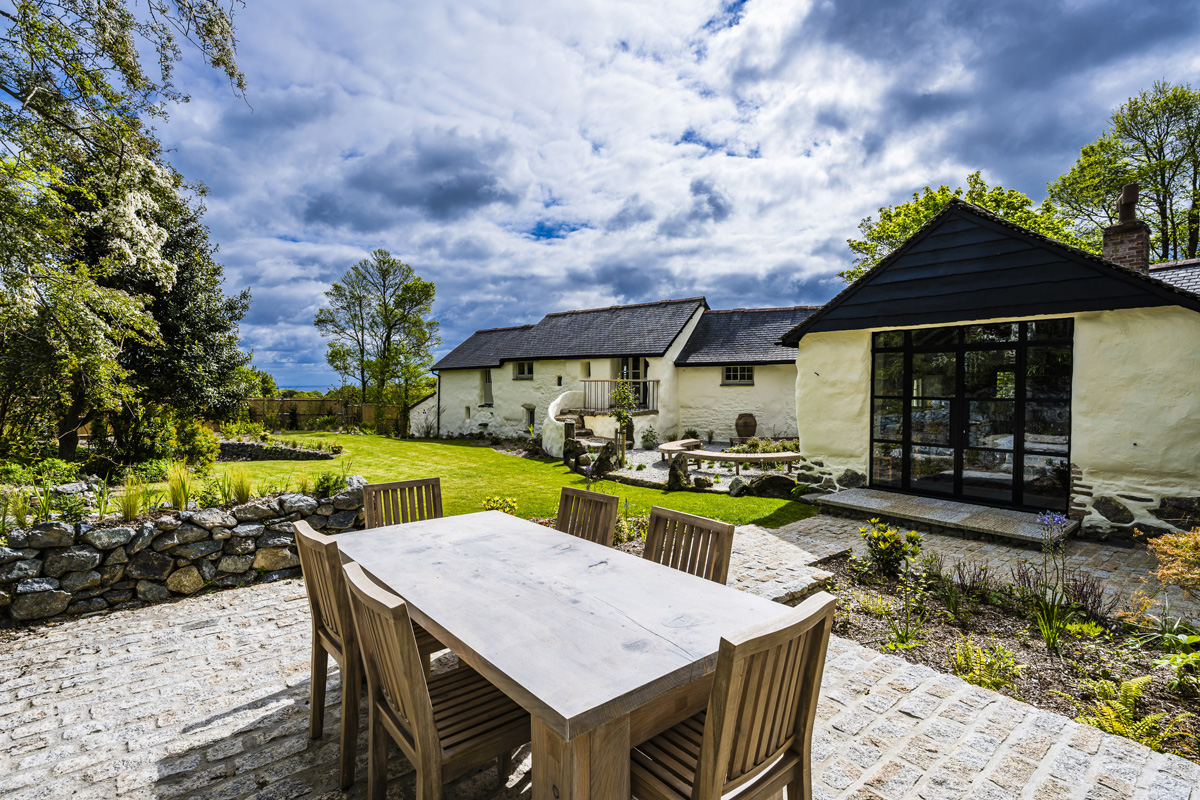 Tregarne — 16 Old Byre House 26 Manaccan Cornwall 2026 medium